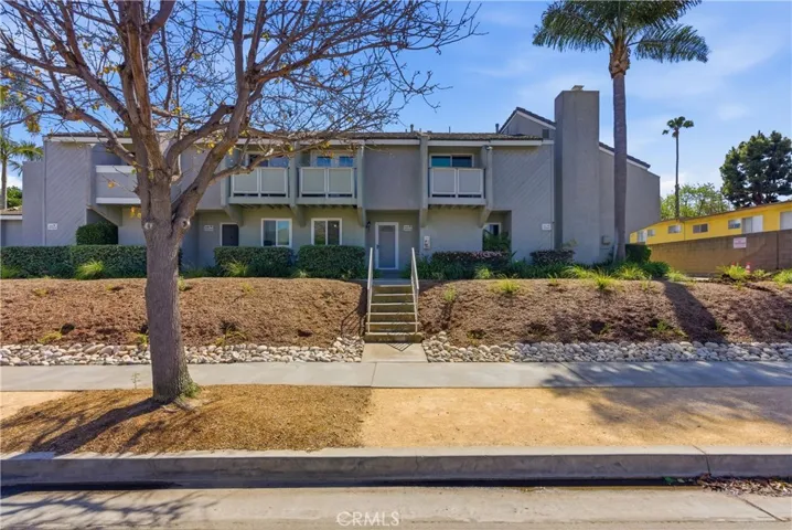 8276 Constantine Drive, Huntington Beach, California 92646