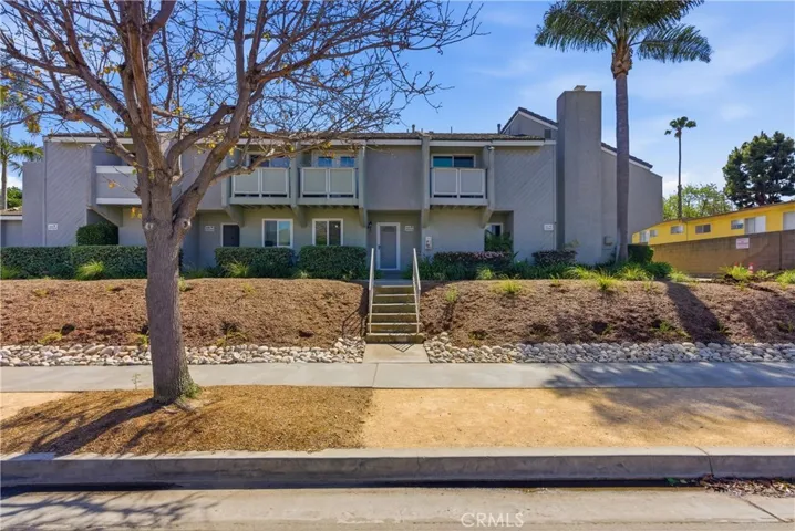 8276 Constantine Drive, Huntington Beach, California 92646