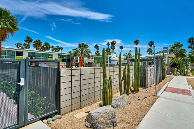 100 N Cerritos Dr Unit 1 Palm-small-058-