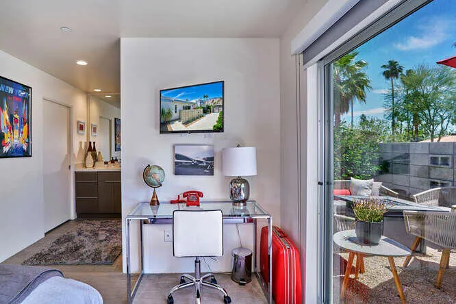 100 N Cerritos Dr Unit 1 Palm-small-036-