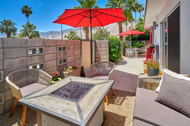 100 N Cerritos Dr Unit 1 Palm-small-044-