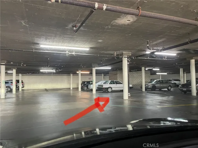 Garage with 2 reserved cars
