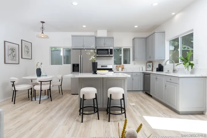 Upgraded Kitchen with quartz countertops, New appliances