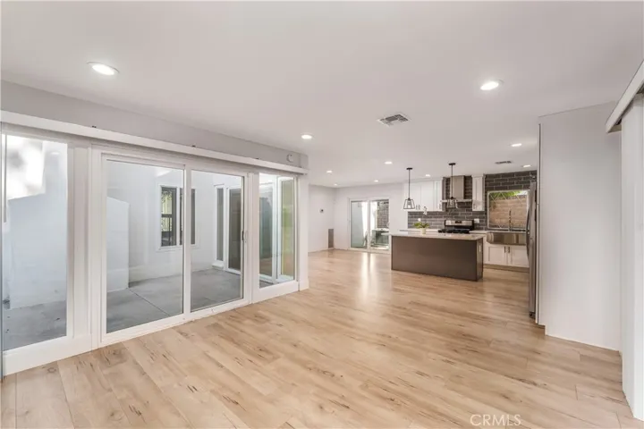 6222 Wynne, Tarzana, California 91335