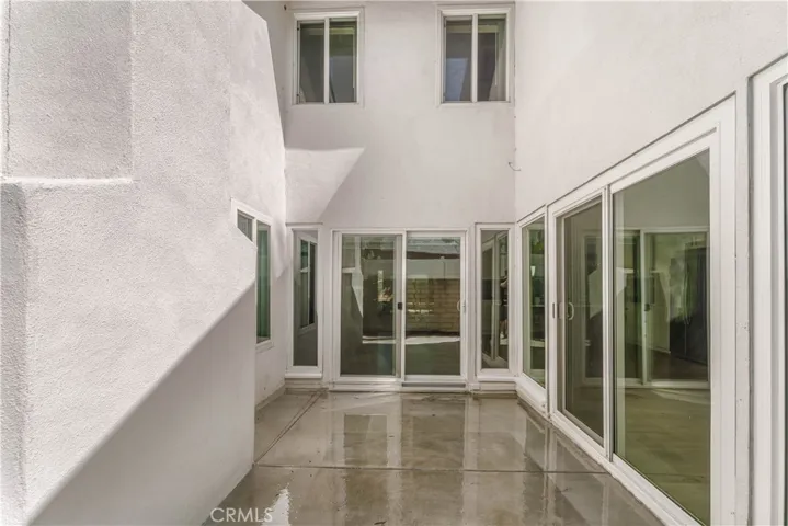 6222 Wynne, Tarzana, California 91335