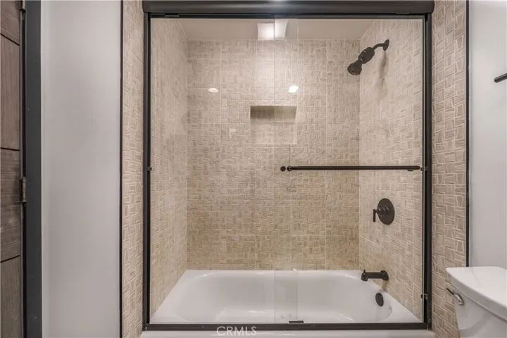 6222 Wynne, Tarzana, California 91335
