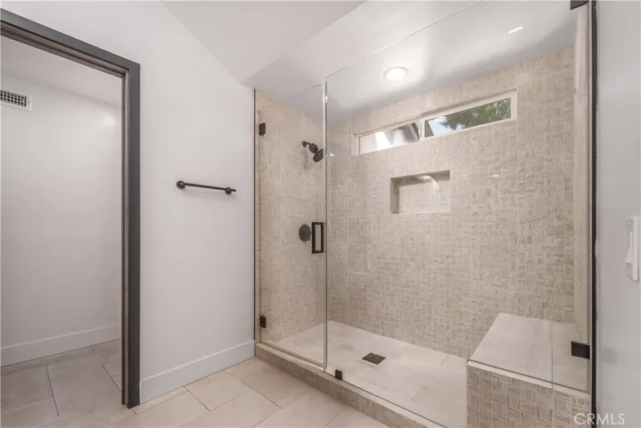 6222 Wynne, Tarzana, California 91335