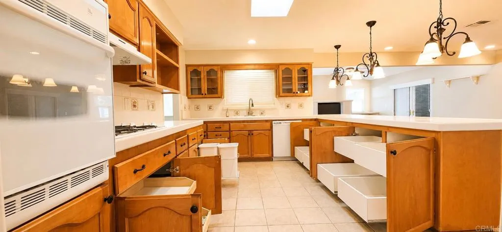 25875 Coombe Hill Drive, Menifee, California 92586