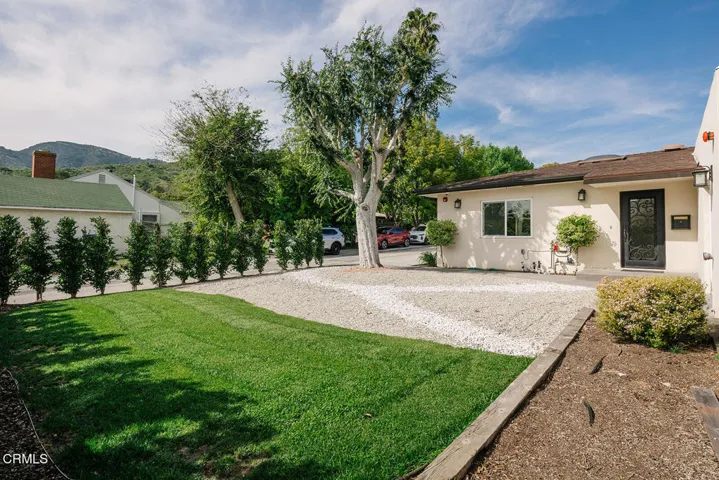 004DAMORE_2506 Weston