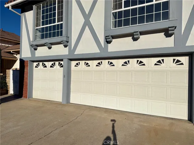 3 car garage