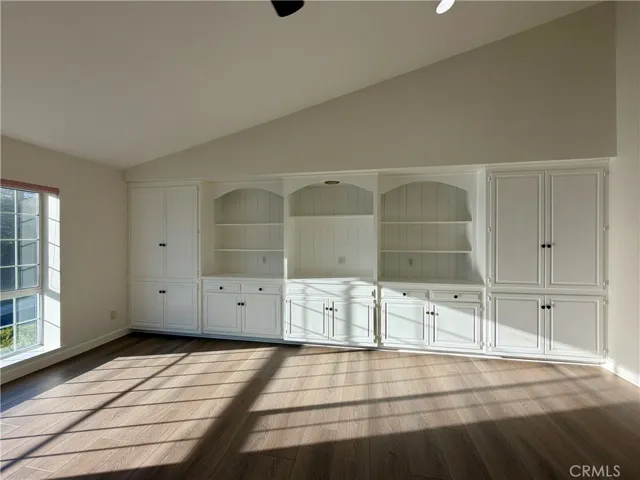 Loft w/ builtins