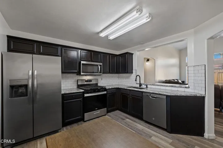 19-web-or-mls-9116-chattaroy-st