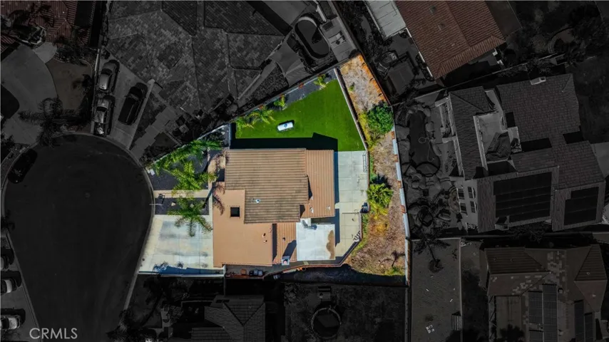 PIE SHAPE YARD