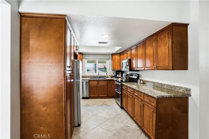 GRANITE COUNTERS