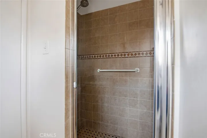 3/4 Bath additional view with shower