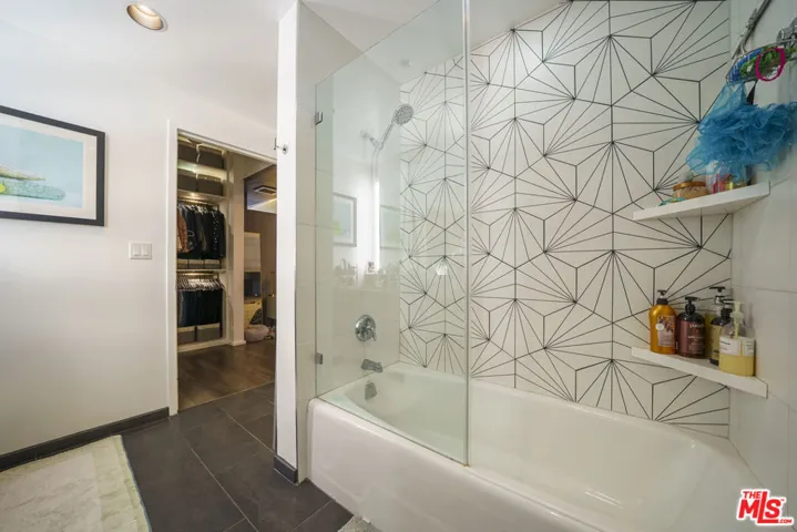 1111 S Grand Avenue 716, Los Angeles, California 90015