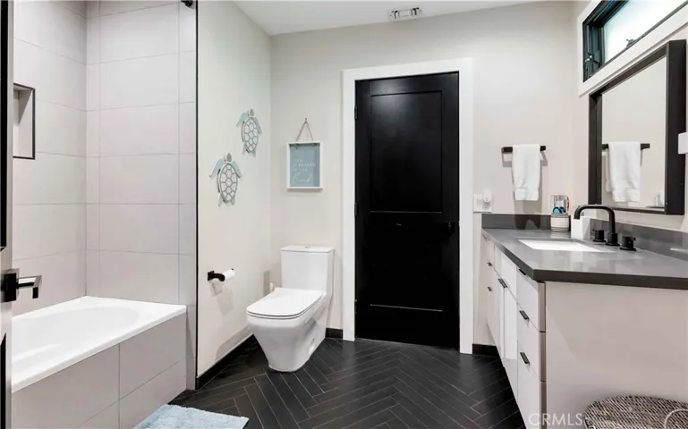 Jack-n-Jill bathroom