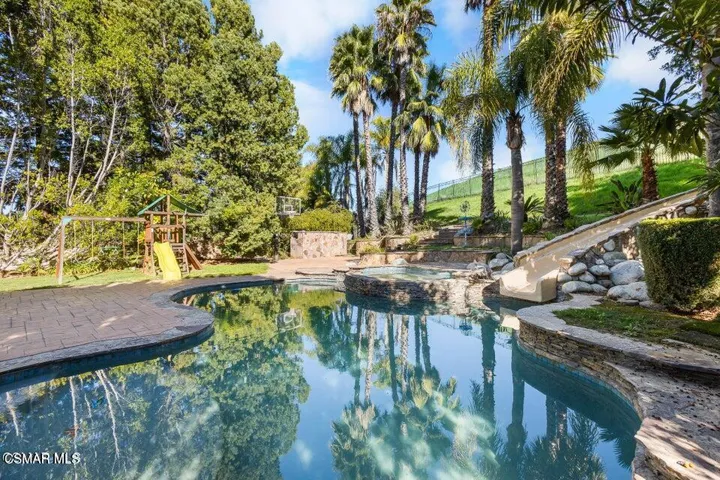 20251217183011802534000000-o