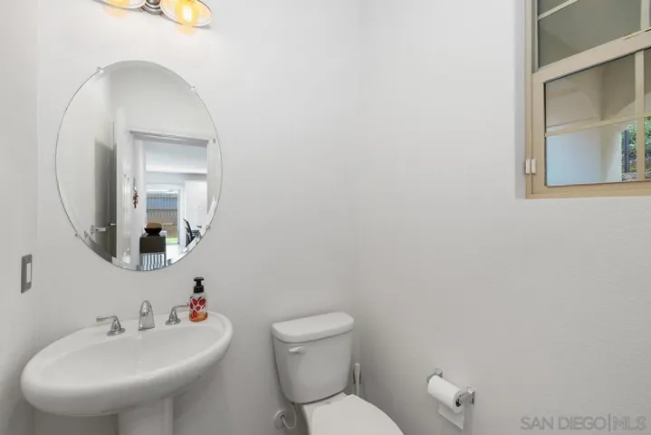309 Ione Way, El Cajon, California 92020