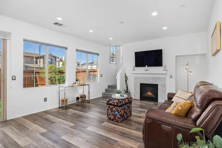 309 Ione Way, El Cajon, California 92020