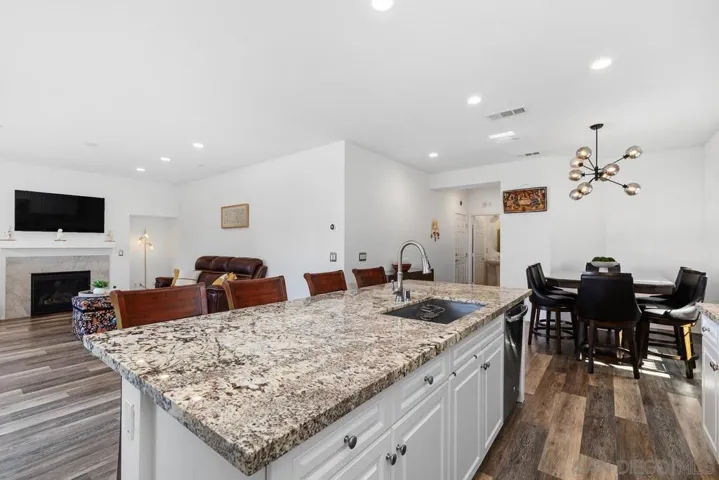 309 Ione Way, El Cajon, California 92020