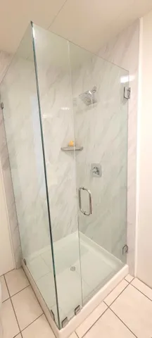 GUEST WALK IN SHOWER