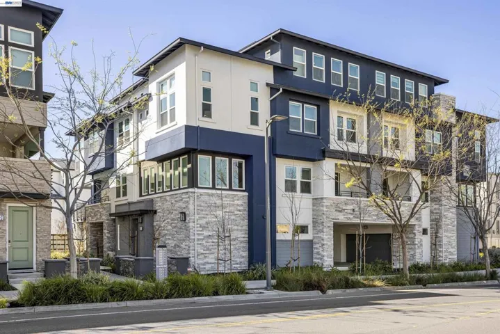 5767 Iron Horse Pkwy D, Dublin, California 94568
