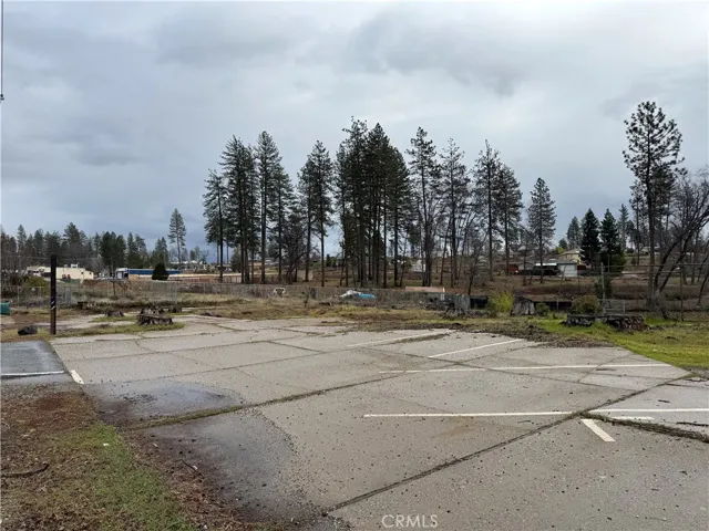 8064 Skyway Paradise, CA