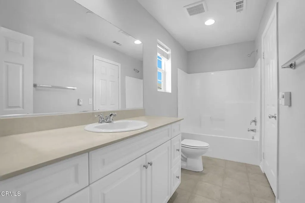 32-web-or-mls-PropertyGraphy.com (32)