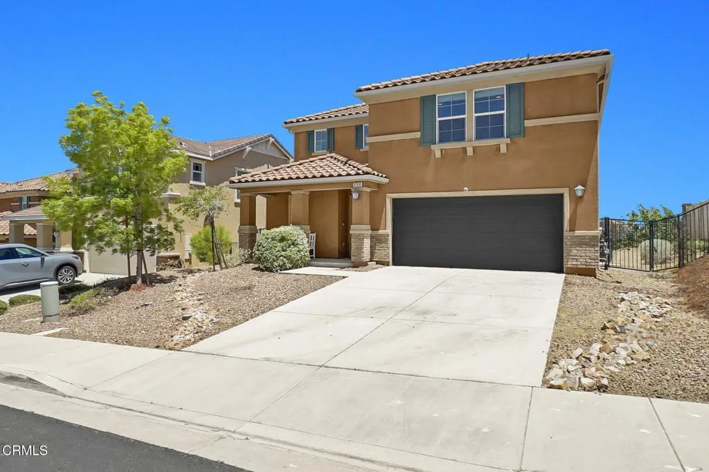2-web-or-mls-PropertyGraphy.com (2)