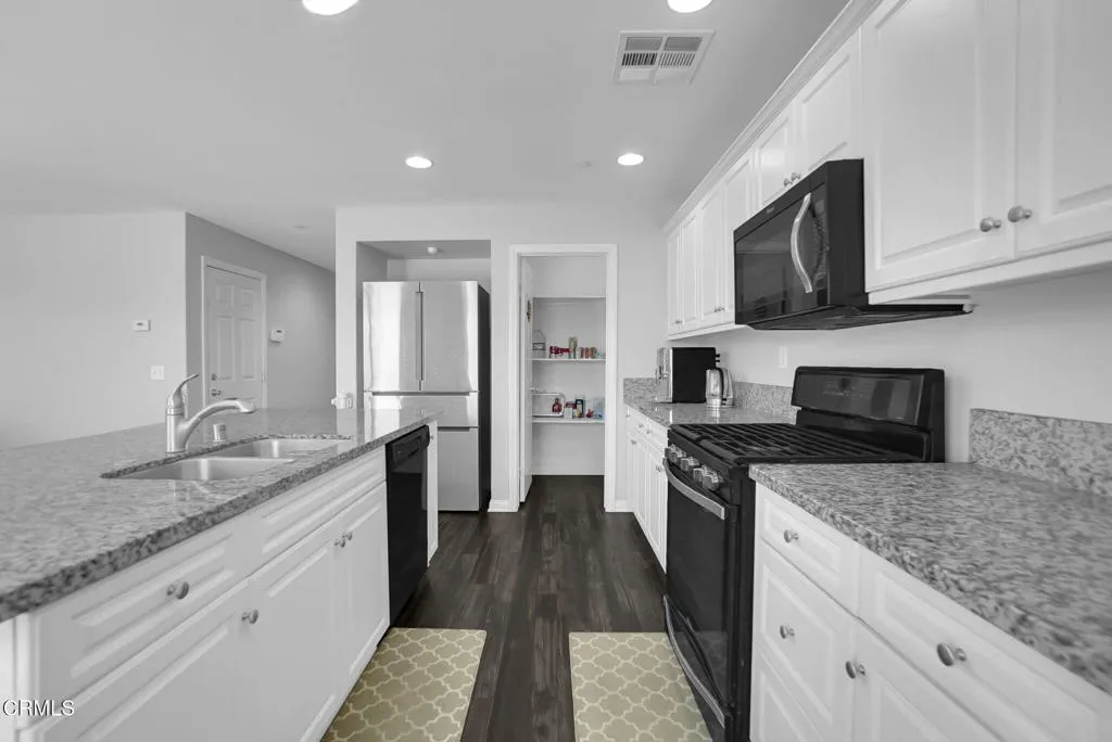 18-web-or-mls-PropertyGraphy.com (18)
