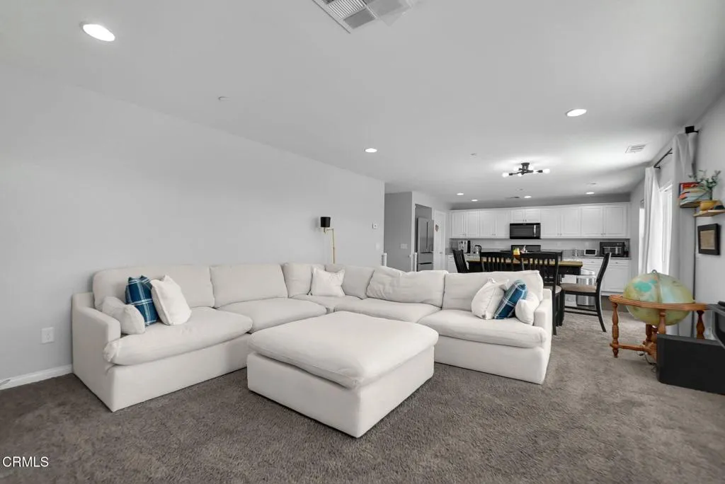 8-web-or-mls-PropertyGraphy.com (8)