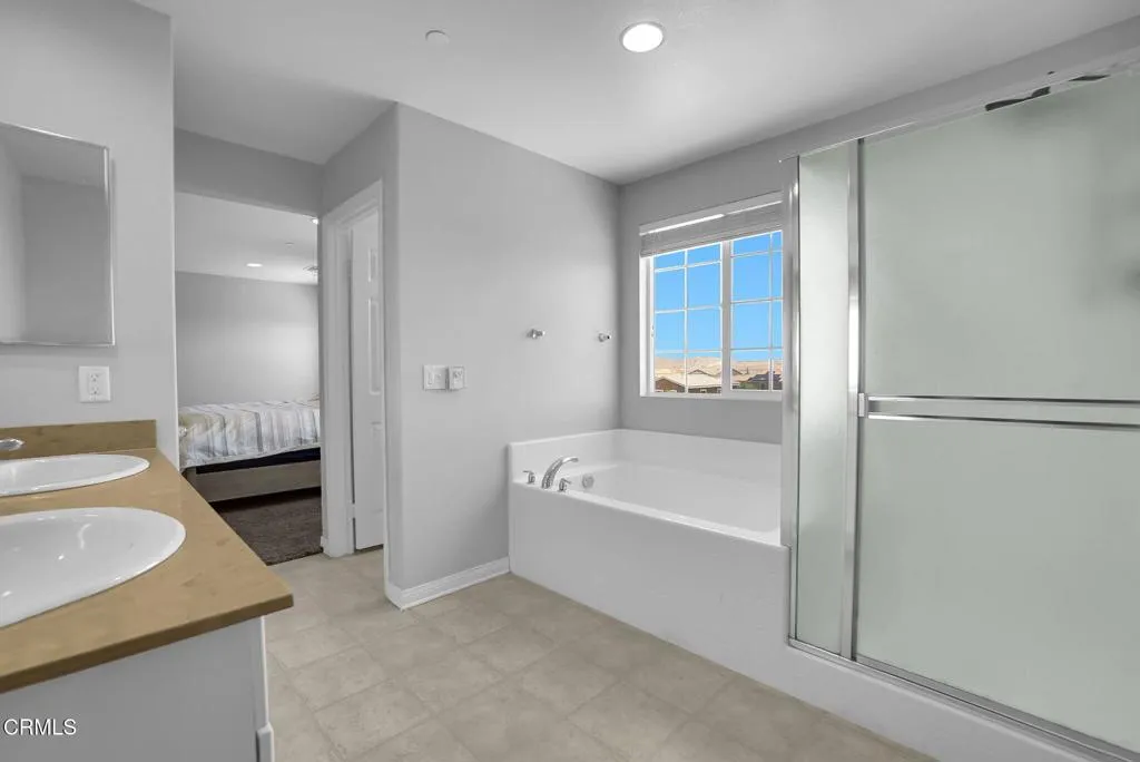 28-web-or-mls-PropertyGraphy.com (28)