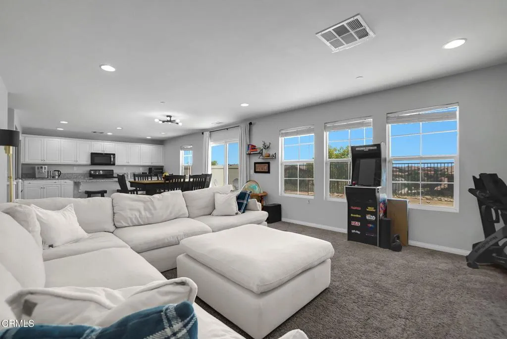 9-web-or-mls-PropertyGraphy.com (9)