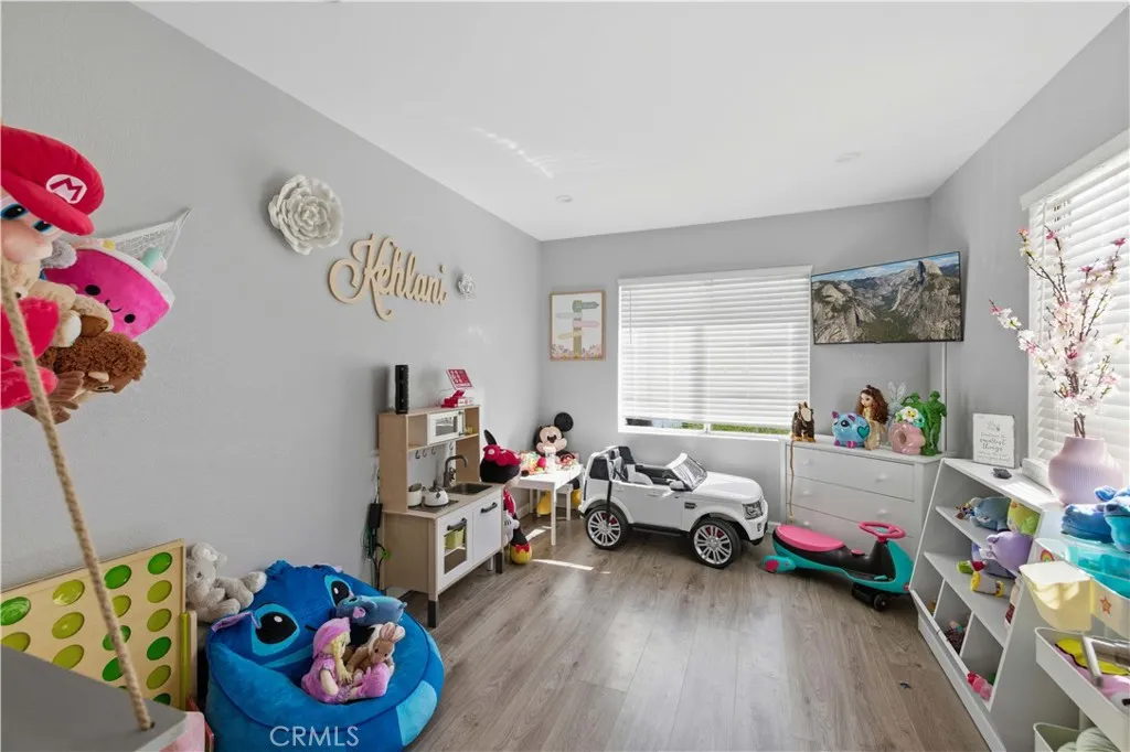 Large Bonus Room