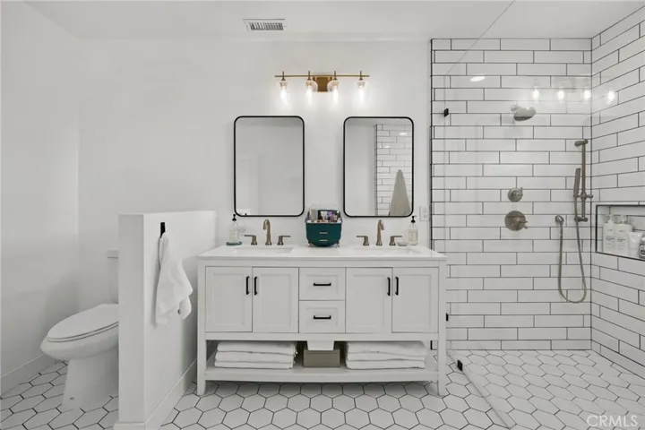 Executive Bathroom