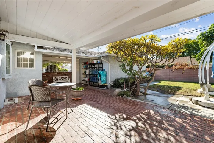 8362 Lubec, Downey, California 90240