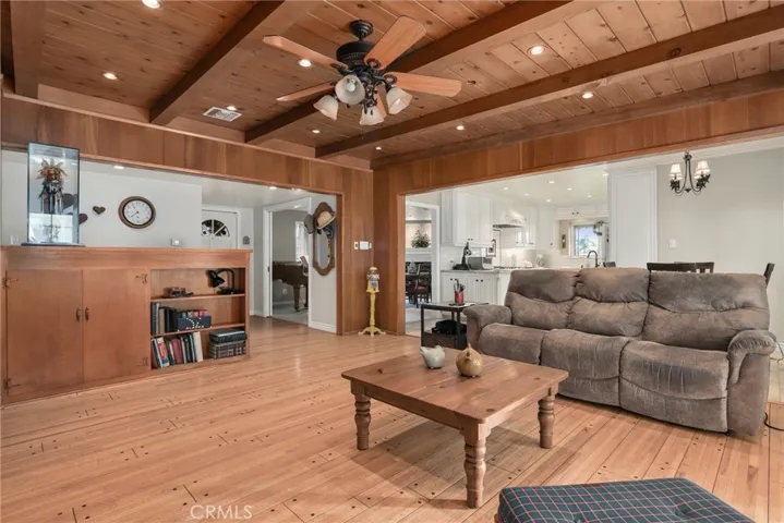 8362 Lubec, Downey, California 90240