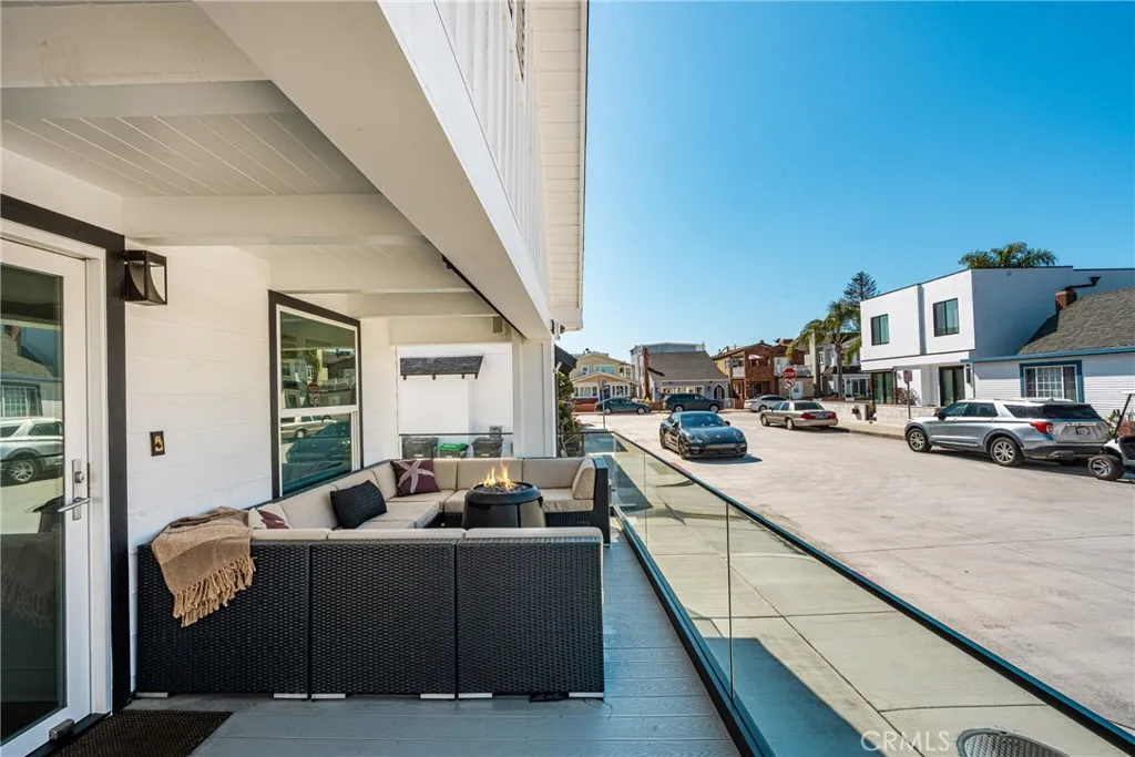 306 Alvarado, Newport Beach, California 92661 home-pic-6