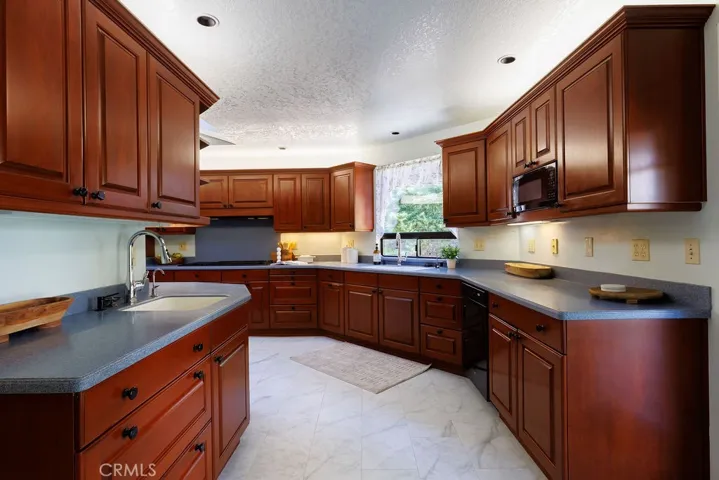 855 Mirada Drive, San Luis Obispo, California 93405