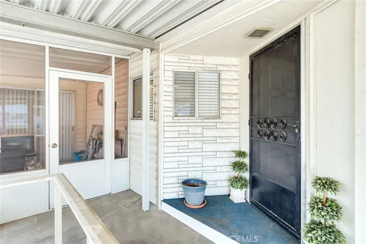 Front entry to the patio