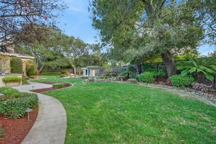 20026 Heritage Oak, Saratoga, California 95070