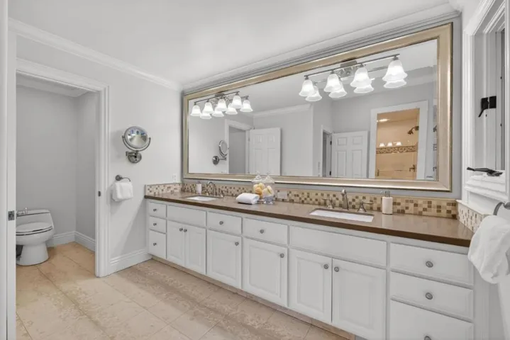 20026 Heritage Oak, Saratoga, California 95070