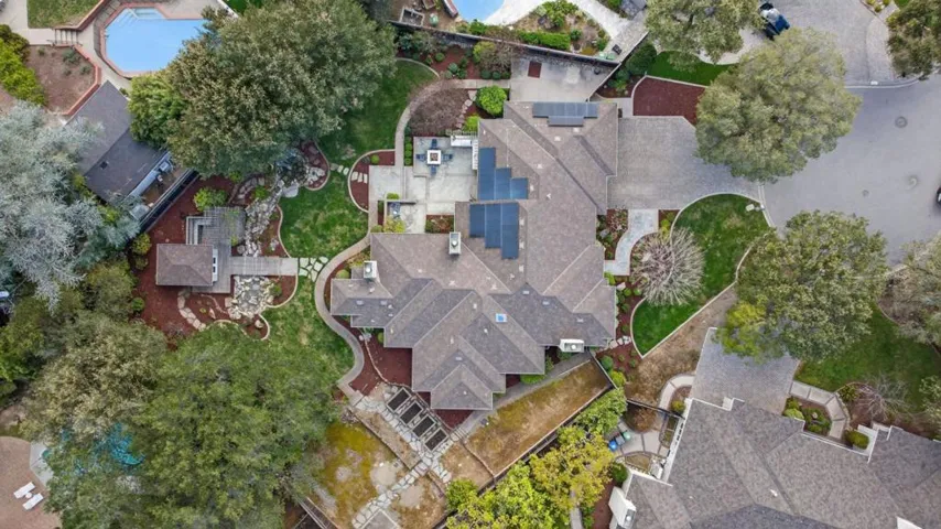 20026 Heritage Oak, Saratoga, California 95070
