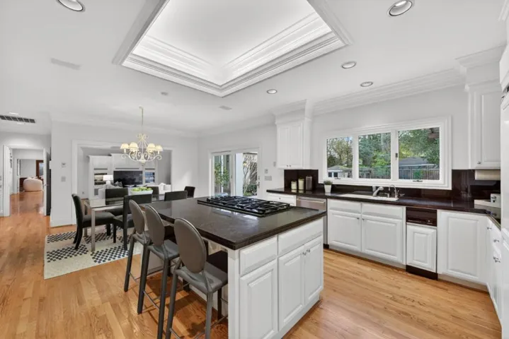 20026 Heritage Oak, Saratoga, California 95070