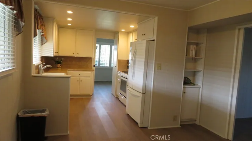Kitchen, area for in Kitchen eating