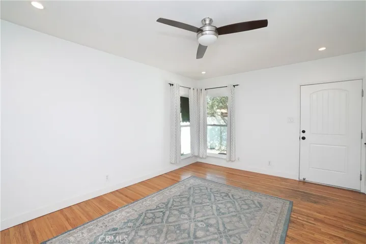 Living Room- 1238