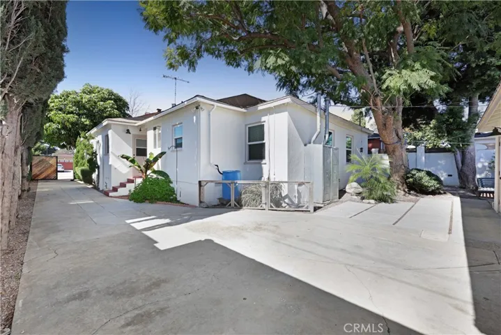 Facing Property from Garage Location