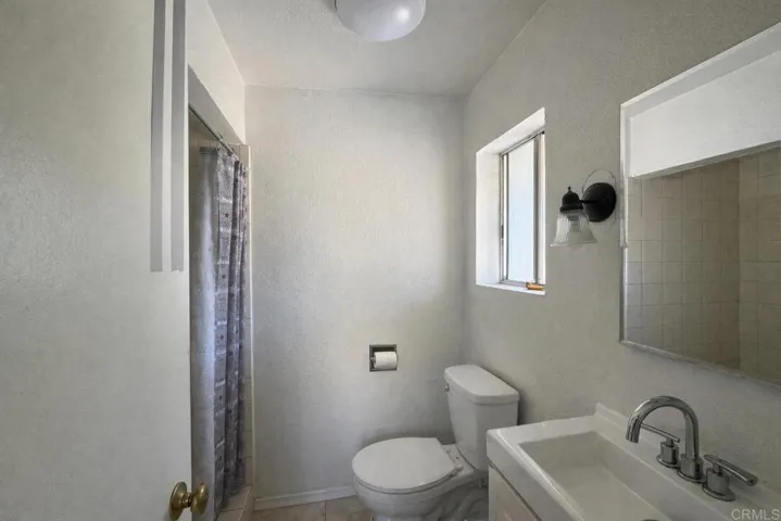 Digitally altered to remove personal belongings