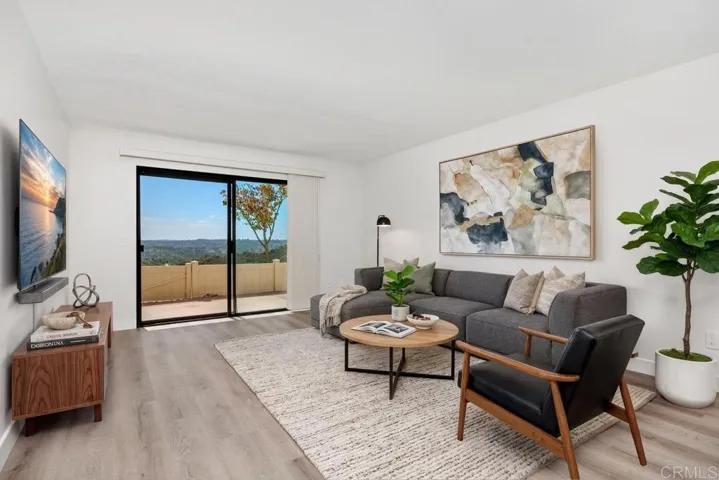 Great Room w/ amazizng views! Virtually Staging